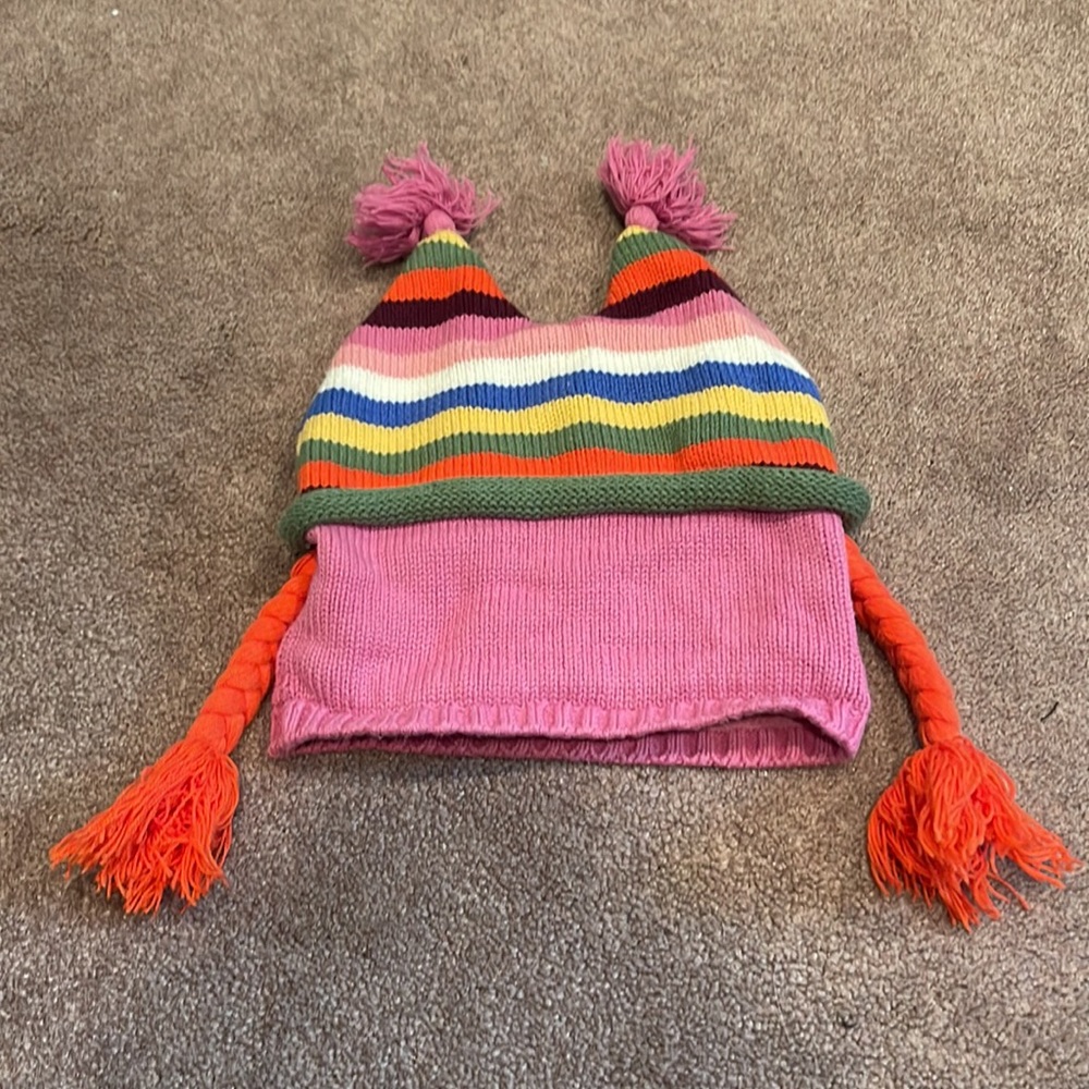 CUTE WINTER HAT - Picture 3 of 3
